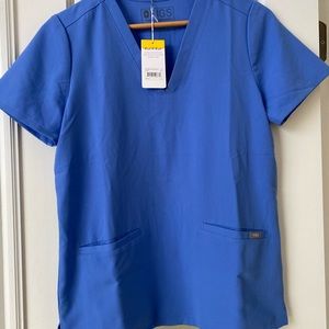 NWT Fig scrub top
